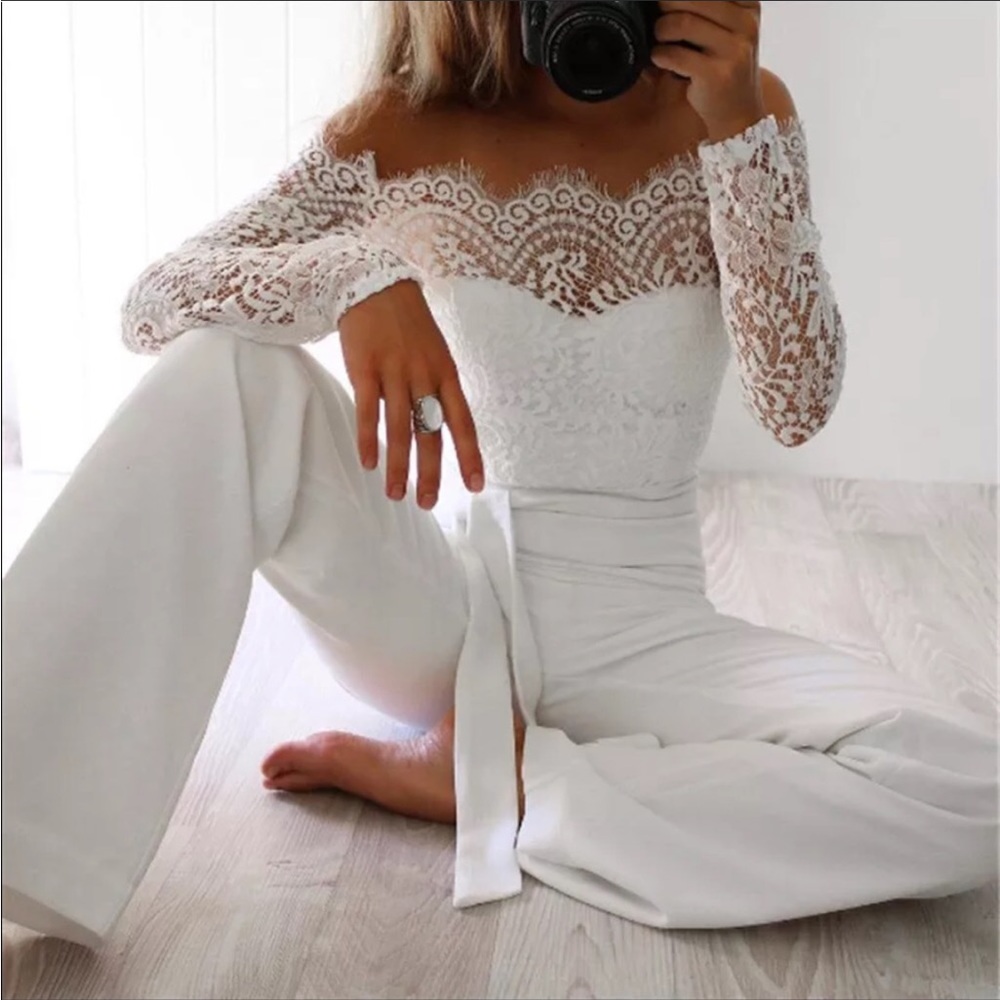 White jumpsuit with lace - Picture 2 of 5